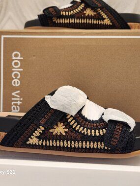 Dolce Vita "Ralli" Sandals. NIB. Size 8